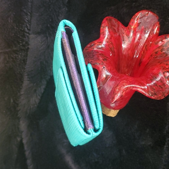 Louis Vuitton Epi Wallet - Picture 15 of 16